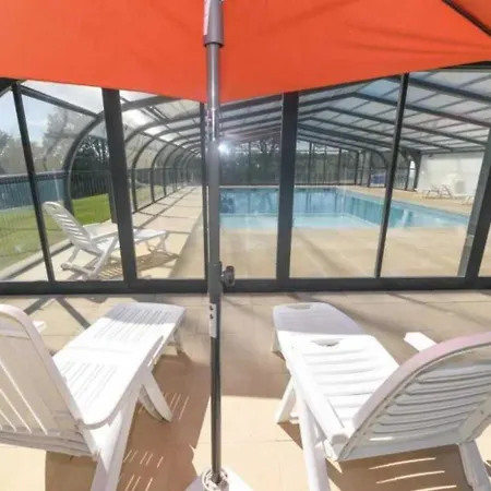 Zecamping 3 Etoiles Pet Friendly Piscine Couverte Chauffee Et Soirees Animees مكان تخييم