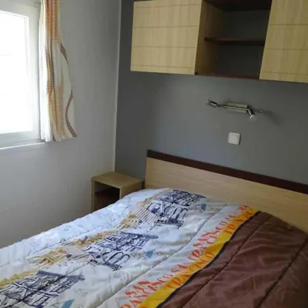 3 Etoiles - Piscine - Cca0gbb