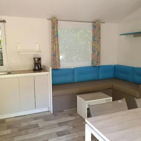 Camping Camping 3 étoiles - Piscine - cca0gae Apremont (Vendee)