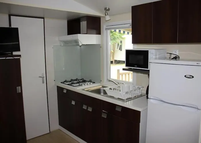 Camping Camping 3 étoiles - Piscine - cca0gae