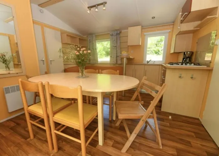 Zecamping 3 Pet Friendly Piscine Couverte Chauffee Et Soirees Animees Kemp Apremont (Vendee)