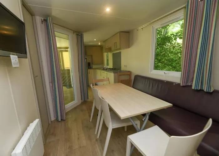 Camping 3 étoiles - Piscine - cca0gae