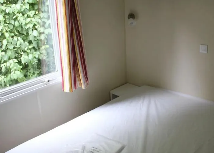 Zecamping 3 Pet Friendly Piscine Couverte Chauffee Et Soirees Animees Kemp