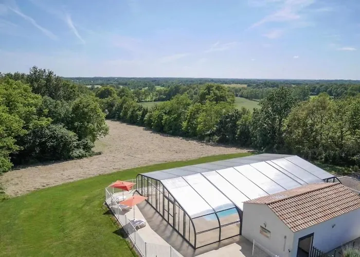 Zecamping 3 Pet Friendly Piscine Couverte Chauffee Et Soirees Animees *