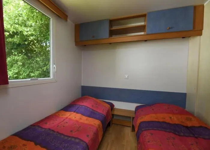 Zecamping 3 Pet Friendly Piscine Couverte Chauffee Et Soirees Animees * Apremont (Vendee)