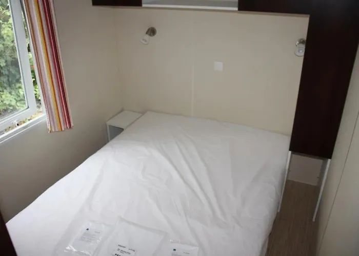 Camping 3 étoiles - Piscine - cca0gae Apremont (Vendee)