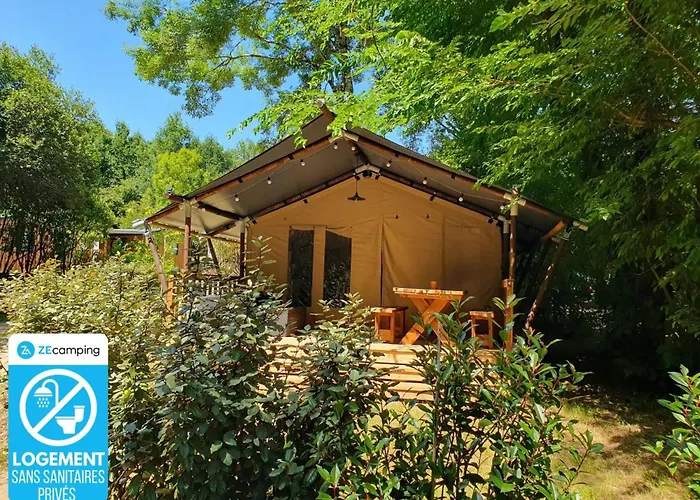 Camping Camping 3 étoiles - Piscine - cca0gae Apremont (Vendee)