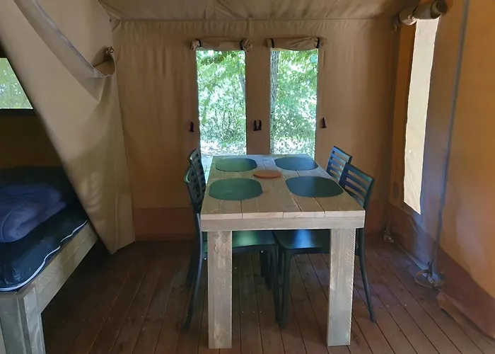 Camping Camping 3 étoiles - Piscine - cca0gae *