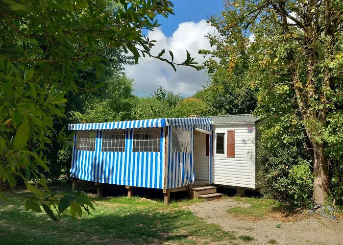 Camping Camping 3 étoiles - Piscine - cca0gae