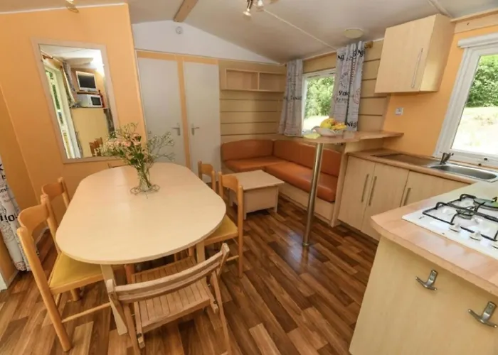 Camping Camping 3 étoiles - Piscine - cca0gae