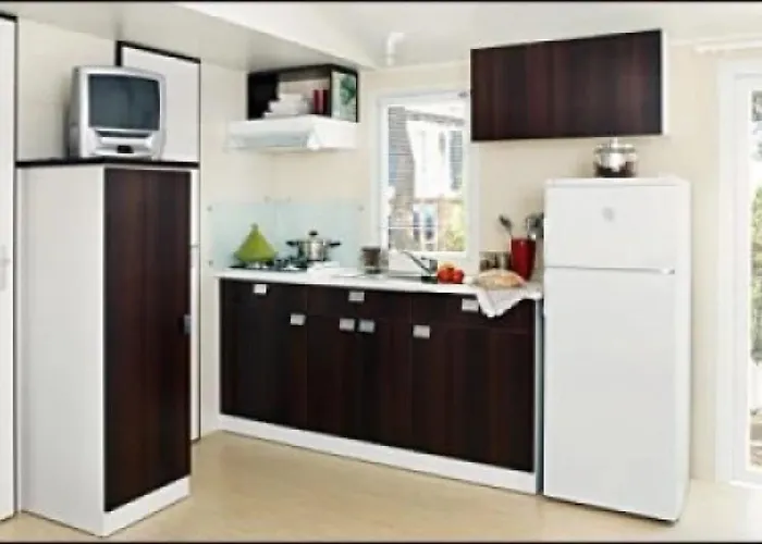 Camping 3 étoiles - Piscine - cca0gae * Apremont (Vendee)